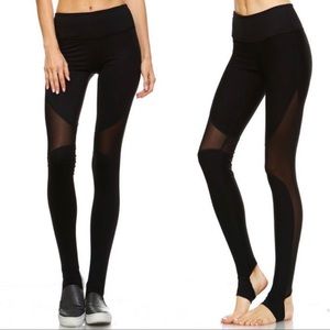 Mono B  Slanted Mesh Stirrups